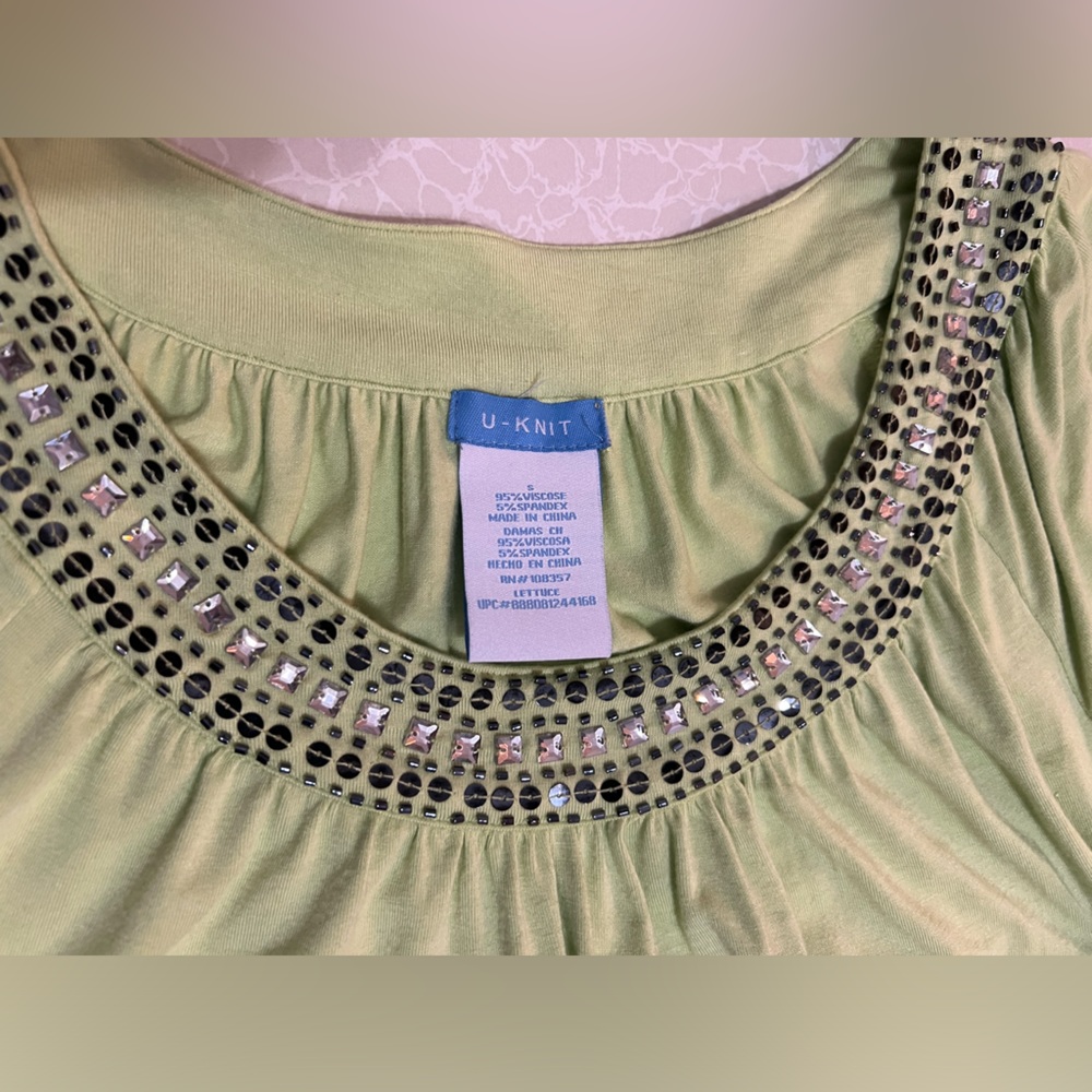 U- KNIT Women Blouse size : S with multiple stones designs at Crewneck . - Picture 3 of 7